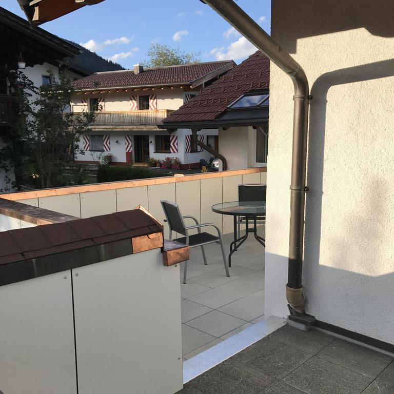 Haus Meneweger Flachau Exterior foto